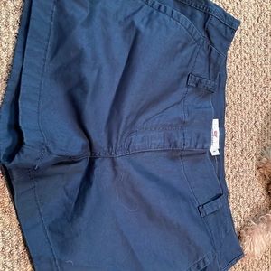 Vineyard vines- like new-size 8. 3.5” navy blue shorts.